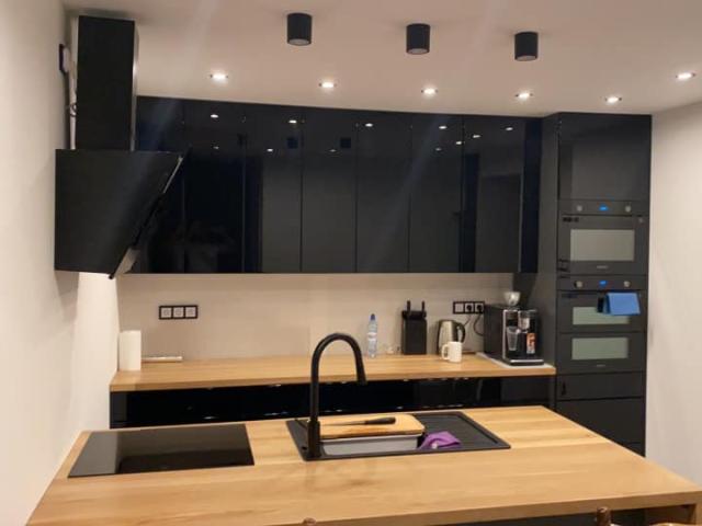 243517412 112827444487132 3465786183110765714 N